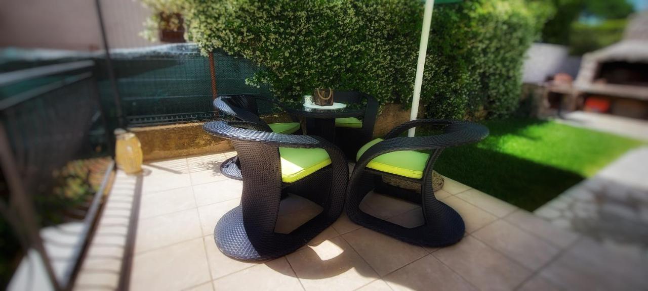 Apartmani Tomislav Krk Town Buitenkant foto