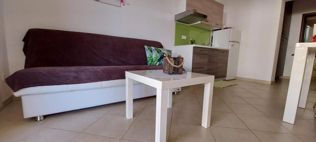 Apartmani Tomislav Krk Town Buitenkant foto